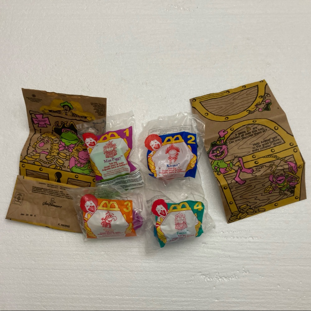 NIP Vintage Full set of 1995 McDonald’s Jim Henson Muppet Treasure Island